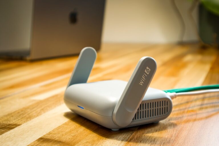 Mesh Wi-Fi vs. Gigabit Routers: Buying Guide for Best Speed